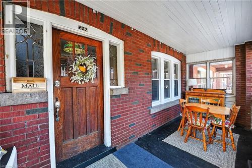 207 Edgemont Street S, Hamilton, ON - Outdoor With Exterior