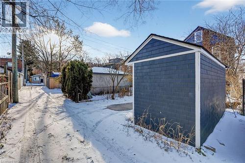 207 Edgemont Street S, Hamilton, ON - Outdoor