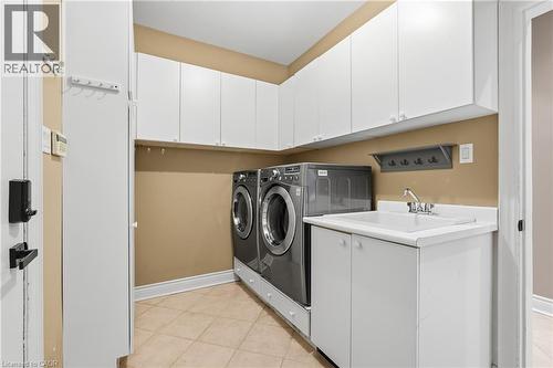 4184 Arbourfield Drive, Burlington, ON - Indoor Photo Showing Laundry Room