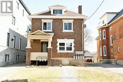 26 AYLMER AVENUE  Ottawa, ON K1S 2W9