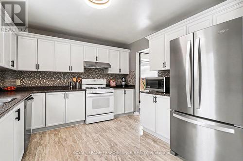 1606 Westport Crescent, Ottawa, ON - Indoor Photo Showing Kitchen
