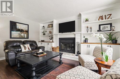 1606 Westport Crescent, Ottawa, ON - Indoor Photo Showing Living Room With Fireplace