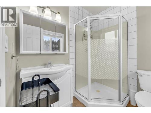 204 Angela Avenue, Princeton, BC - Indoor Photo Showing Bathroom