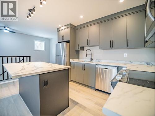 2255 Mctavish Road Unit# A Lot# Sl 2, Kamloops, BC - Indoor Photo Showing Kitchen