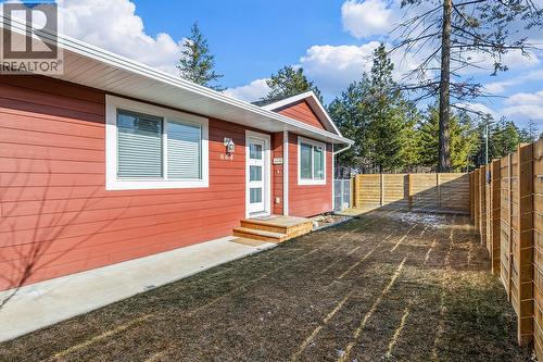 664 Muir Road, Kelowna, BC - Outdoor