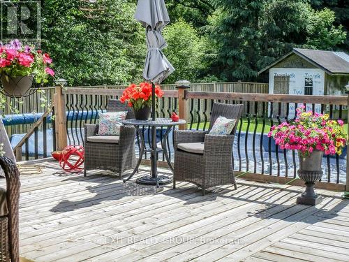 640 Victoria Street N, Tweed (Hungerford (Twp)), ON - Outdoor With Deck Patio Veranda With Exterior