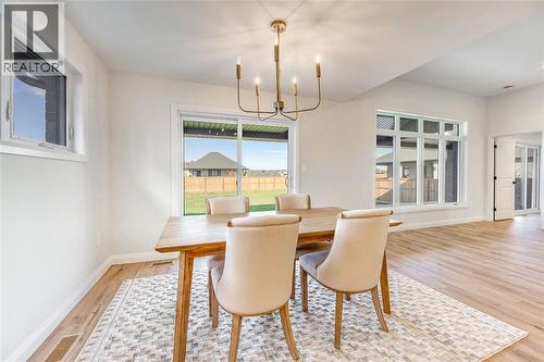 3515 Mia Lane, Plympton-Wyoming, ON - Indoor Photo Showing Dining Room