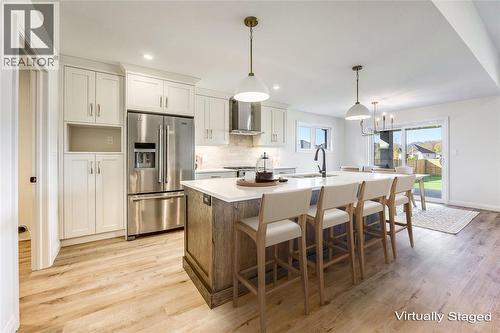 3515 Mia Lane, Plympton-Wyoming, ON - Indoor Photo Showing Kitchen With Upgraded Kitchen