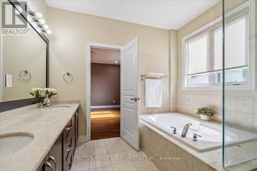 32 Harborn Road, Mississauga, ON - Indoor Photo Showing Bathroom