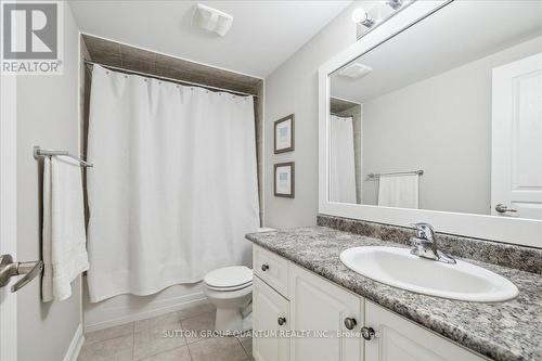 32 Harborn Road, Mississauga, ON - Indoor Photo Showing Bathroom