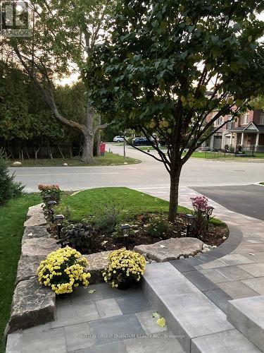 32 Harborn Road, Mississauga, ON - Outdoor