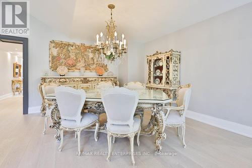 1520 Drymen Crescent, Mississauga, ON - Indoor Photo Showing Dining Room