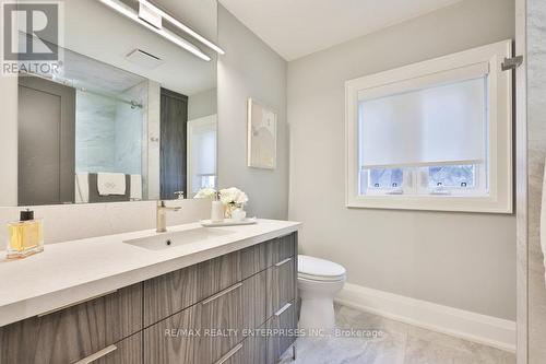 1520 Drymen Crescent, Mississauga, ON - Indoor Photo Showing Bathroom
