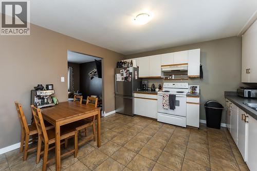 2020 Ross Crescent, Prince George, BC - Indoor Photo Showing Kitchen