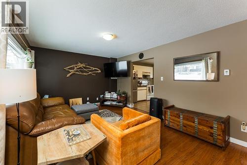 2020 Ross Crescent, Prince George, BC - Indoor Photo Showing Living Room