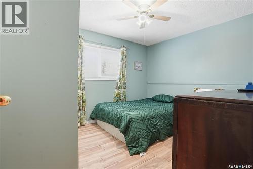 5 4Th Avenue N, Martensville, SK - Indoor Photo Showing Bedroom