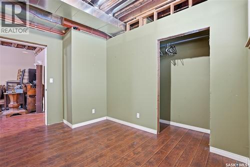 5 4Th Avenue N, Martensville, SK - Indoor