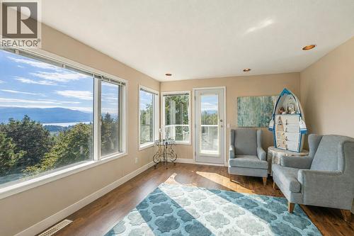 1465 West Kelowna Road, West Kelowna, BC - Indoor
