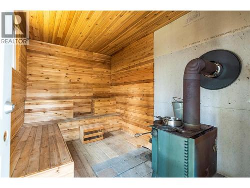 Block E Crooked Lake, Lake Country, BC - Indoor Photo Showing Other Room