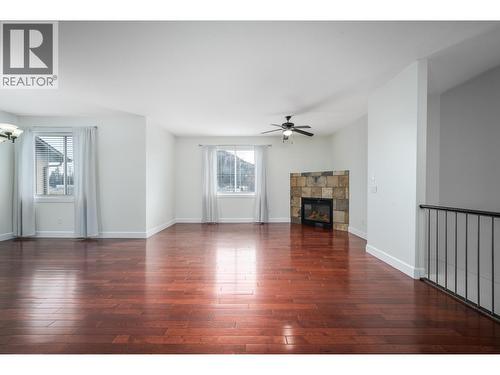 2800 Auburn Road, West Kelowna, BC - Indoor Photo Showing Living Room With Fireplace