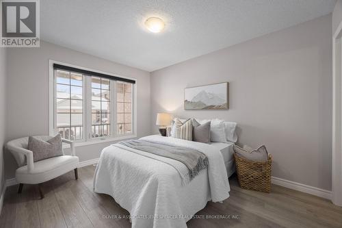 66 - 601 Grenfell Drive, London North (North C), ON - Indoor Photo Showing Bedroom
