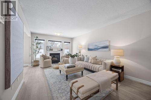 66 - 601 Grenfell Drive, London North (North C), ON - Indoor Photo Showing Living Room With Fireplace