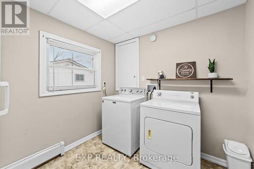 89 Ontario Street, Lambton Shores (Thedford), ON - Indoor Photo Showing Laundry Room