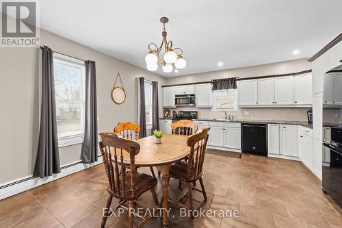 89 Ontario Street, Lambton Shores (Thedford), ON - Indoor