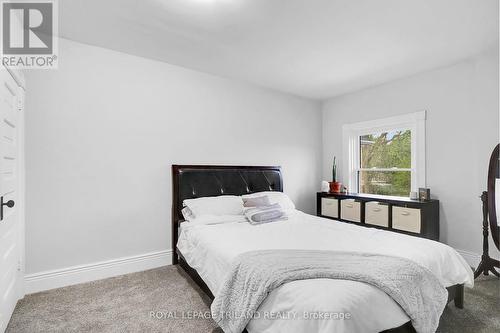 86 Kains Street, St. Thomas, ON - Indoor Photo Showing Bedroom