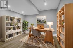 Ideal office/hobbyrm in L/L (v staged) - 