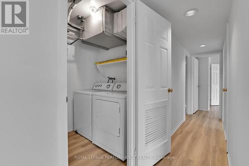 1701 - 470 Laurier Avenue W, Ottawa, ON - Indoor Photo Showing Laundry Room