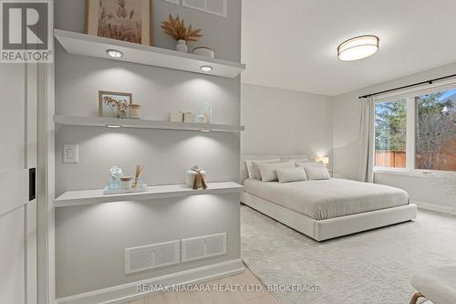 27 Maple Leaf Avenue S, Fort Erie (Ridgeway), ON - Indoor Photo Showing Bedroom