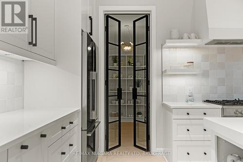 27 Maple Leaf Avenue S, Fort Erie (Ridgeway), ON - Indoor Photo Showing Kitchen