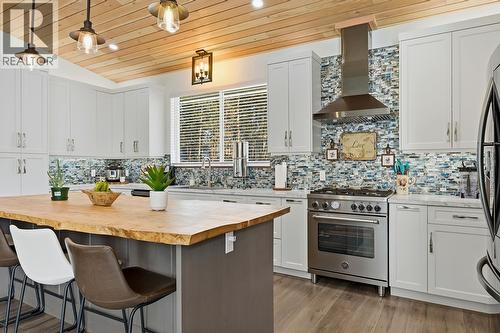 7145 Dunwaters Road, Kelowna, BC - Indoor Photo Showing Other Room