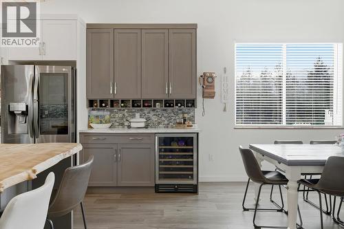 7145 Dunwaters Road, Kelowna, BC - Indoor Photo Showing Dining Room