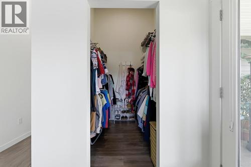 7145 Dunwaters Road, Kelowna, BC - Indoor Photo Showing Other Room