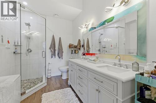 7145 Dunwaters Road, Kelowna, BC - Indoor Photo Showing Bathroom