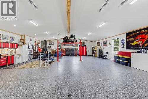 7145 Dunwaters Road, Kelowna, BC - Indoor