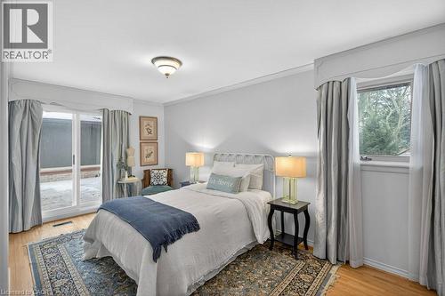 324 Woodworth Drive W, Ancaster, ON - Indoor Photo Showing Bedroom