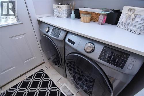 113 Steven Street, Hamilton, ON - Indoor Photo Showing Laundry Room