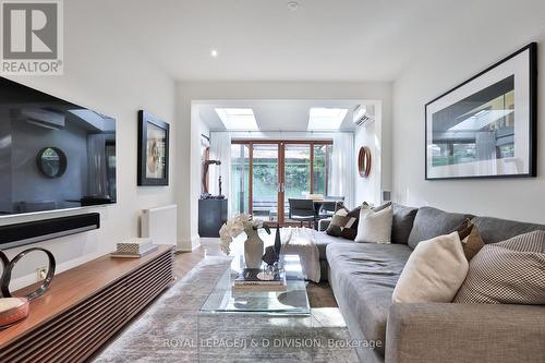 Family & breakfast rooms overlooking garden - 69 Sullivan Street, Toronto, ON - Indoor Photo Showing Living Room