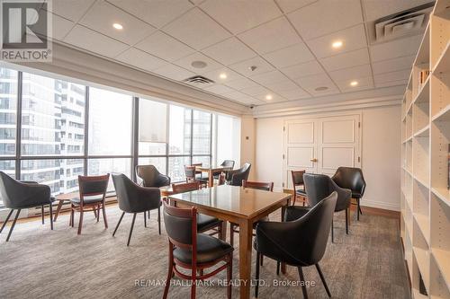 613 - 24 Wellesley Street W, Toronto, ON - Indoor Photo Showing Dining Room
