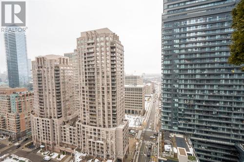 613 - 24 Wellesley Street W, Toronto, ON - Outdoor With Facade