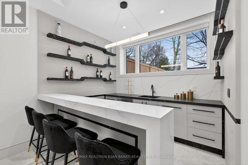 164 Norton Avenue, Toronto, ON - Indoor