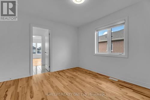 47 Autumn Drive, Wasaga Beach, ON - Indoor Photo Showing Other Room