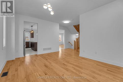 47 Autumn Drive, Wasaga Beach, ON - Indoor Photo Showing Other Room