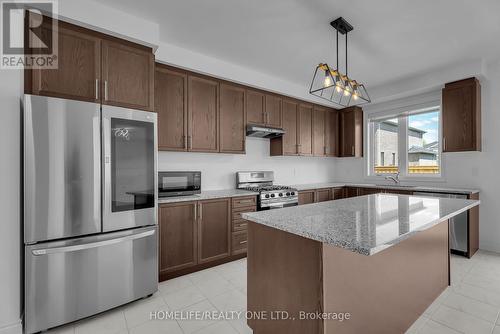47 Autumn Drive, Wasaga Beach, ON - Indoor Photo Showing Kitchen