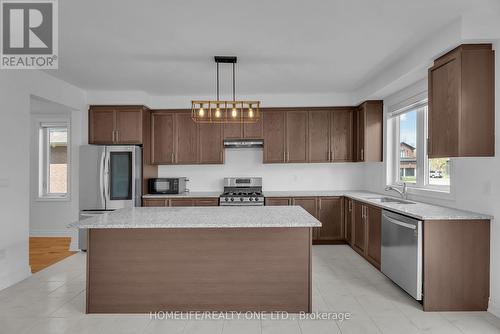 47 Autumn Drive, Wasaga Beach, ON - Indoor Photo Showing Kitchen