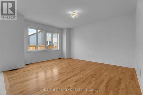 47 Autumn Drive, Wasaga Beach, ON - Indoor Photo Showing Other Room