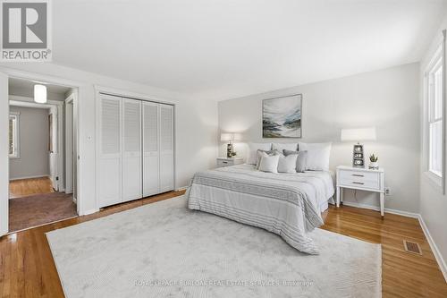 311 Glen Afton Drive, Burlington, ON - Indoor Photo Showing Bedroom